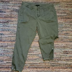 EUC Lane Bryant zippered leg chinos